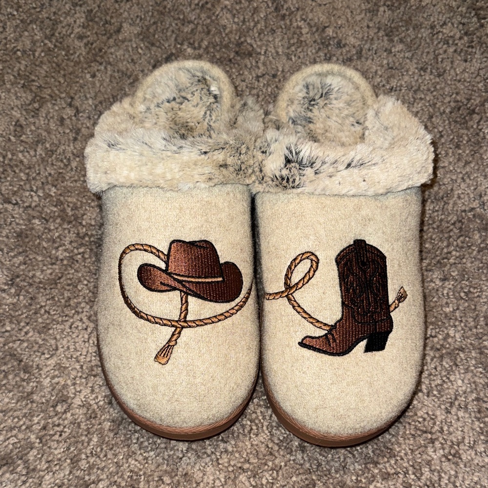 Cozy Western-Themed Slippers